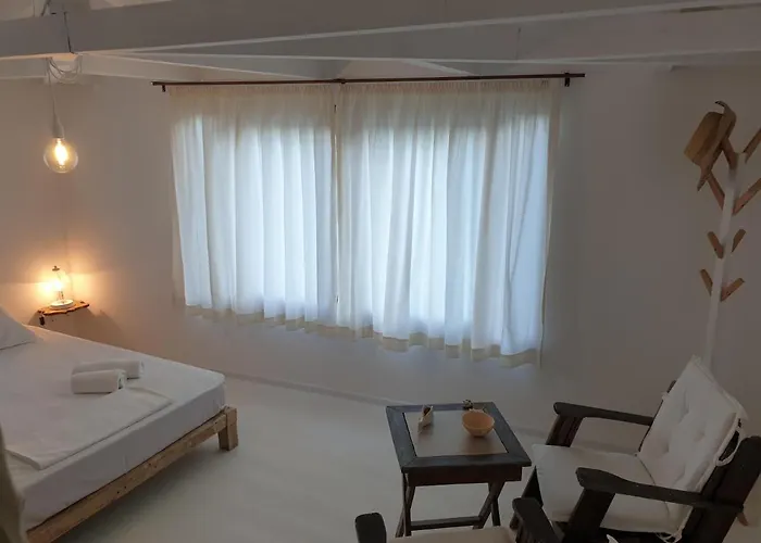 Rena Villa